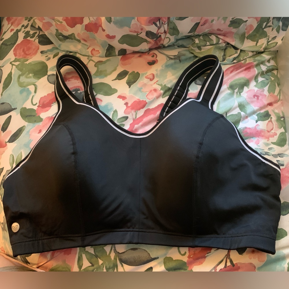 Livi Active Sports Bra (Underwire)